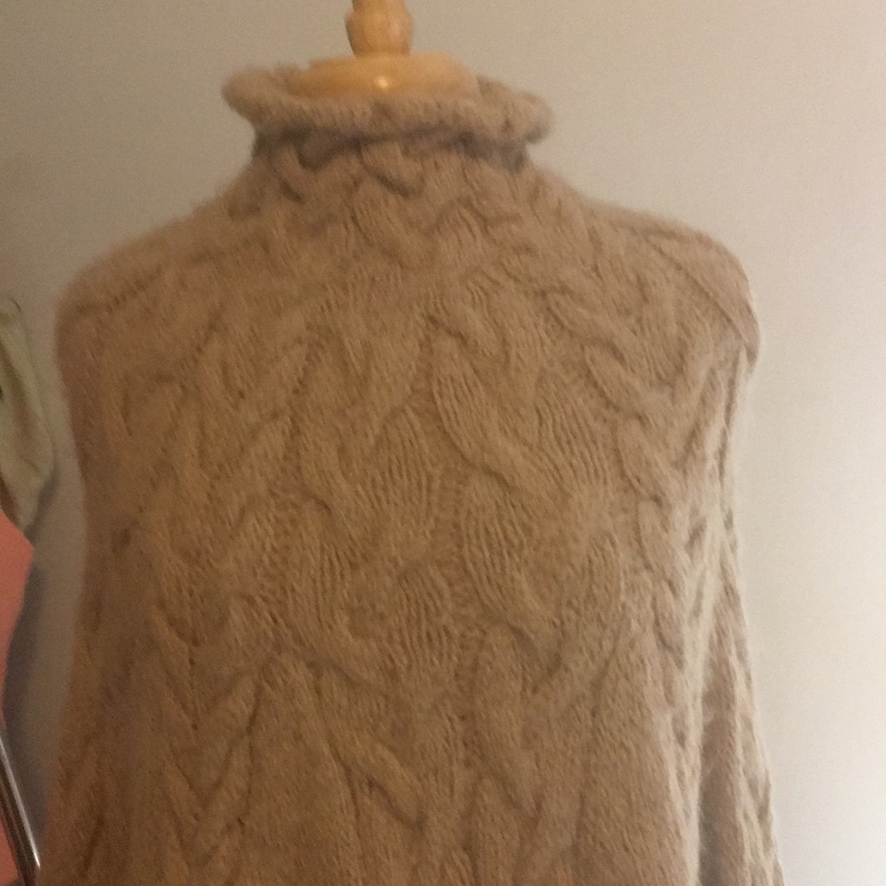 Beige cable knit poncho Aerika, size medium